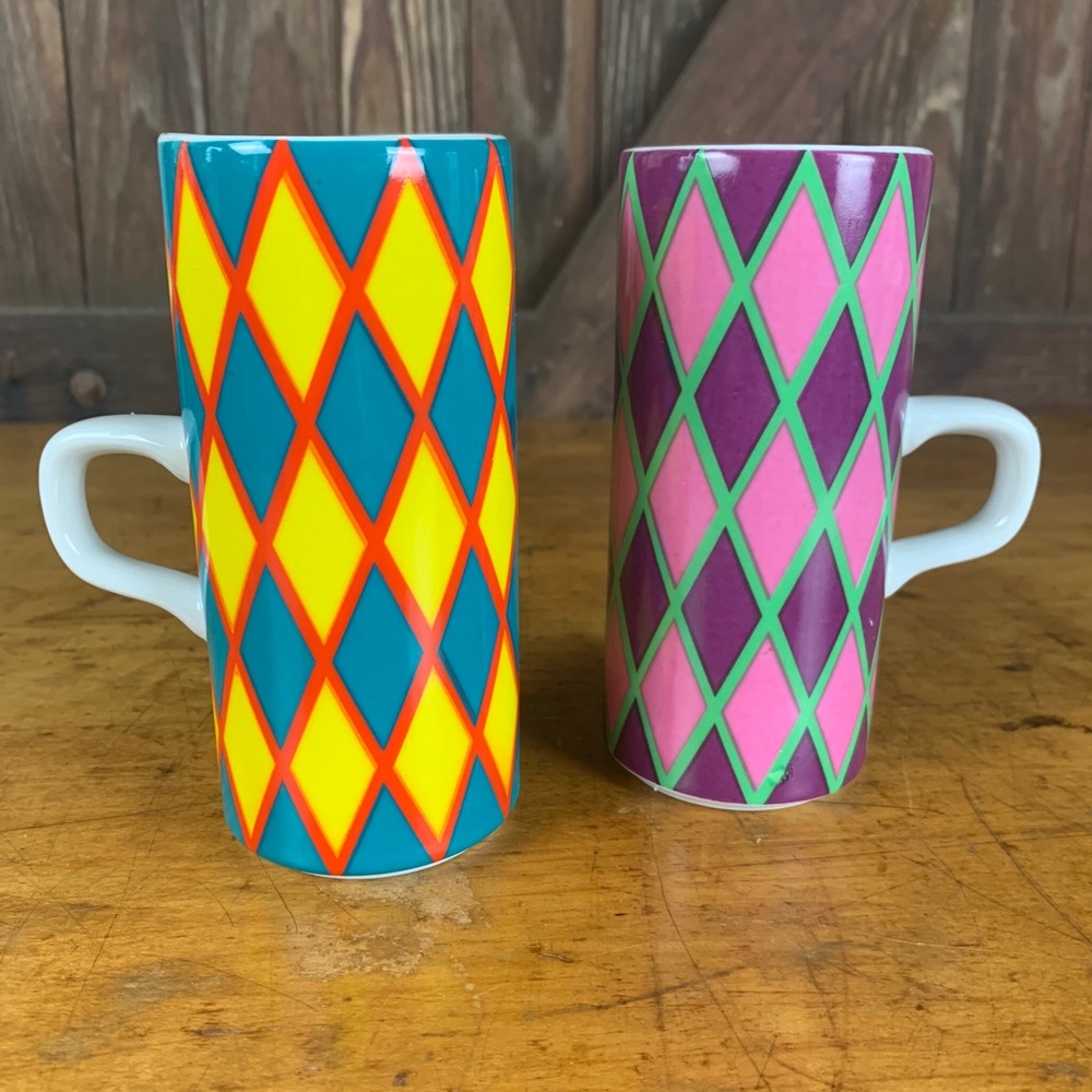 Vtg Royal Crown Arnart Argyle Smug Mugs